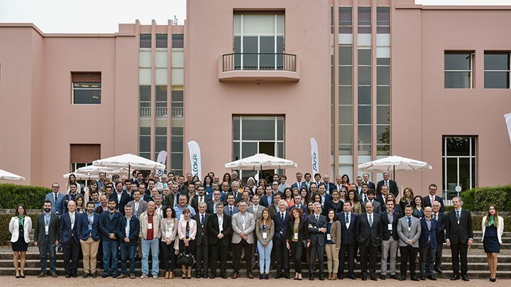 Equipa Portgás junta na apresentação da marca